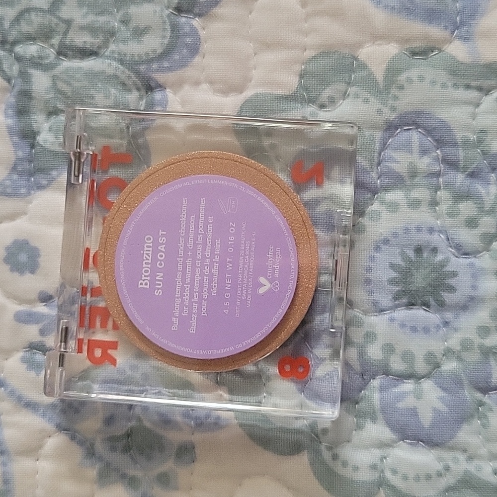 Makeup Bundle - Picture 3 of 8
